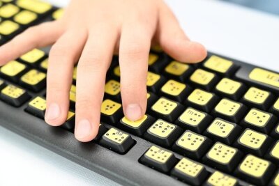 Клавиатура компьютерная для слабовидящих и незрячих, тактильная со шрифтом Брайля